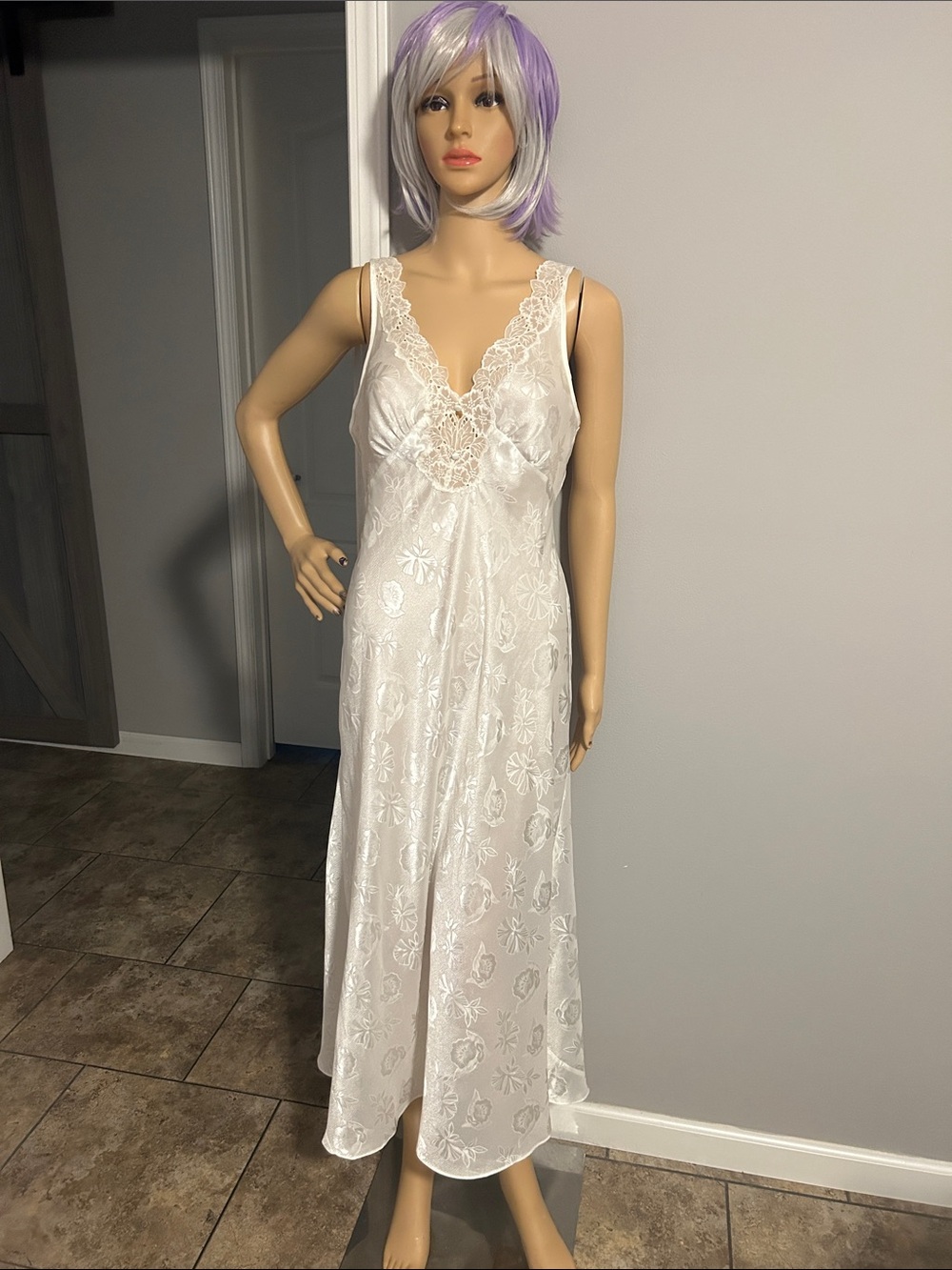 Vintage Linda Lace-Trim White Satin Chemise Nightgown / Dress